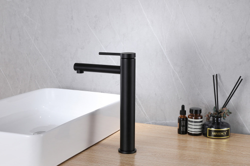 Смеситель для раковины ABBER Emotion AF8811B черный матовый