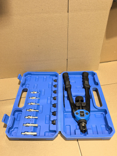 Заклепочник двуручный механический WALLBOX