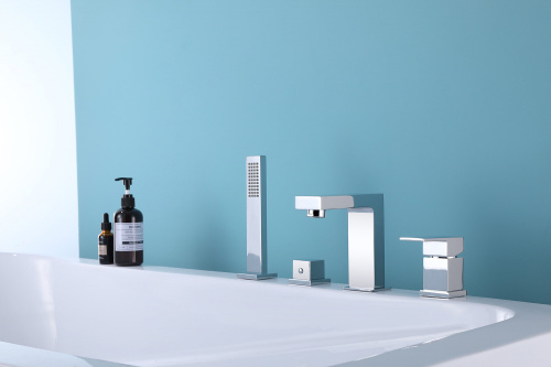 Смеситель для ванны ABBER Daheim AF8213 на борт ванны, хром