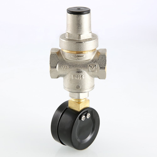 Редуктор давления Valtec поршневой с манометром, от 0,5 до 5,5 бар 1/2" VT.088.N.0455